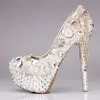 Novo 2021 Sapatos de Casamento de Luxo Glitter Lantejoulas Arco de Pérola Festa Formal Brilhante Único Diamante Nupcial Sapatos de Salto Alto EM01432239V