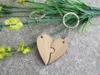 Nyckelringar tomt trähjärta Keychain Par Love Puzzle Wood Key Ring hängsmycken för graverade