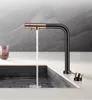 Rubinetto di sollevamento da cucina nera in oro rosa che si filtra calda e acqua fredda acqua indipendente a tre in uno tiro fuori cucina rubinetti da cucina