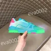 2023 nieuwe Luxe Designer Mannen Wedge Zool Kalfsleer Platform Schoenen Rubber Sneakers Mode Toevallige Schoen Blok Fluorescerend Wit Sneakers rd0632