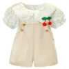 Completi di abbigliamento Completi di vestiti per ragazze estive Set di piccoli fiori Nuovo stile di moda Da anni Vestiti per bambini T-shirt Tuta da bambino corta R230805