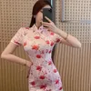 Abbigliamento etnico Stile cinese Elegante Qipao Slim Sexy Femminile Stampato Cheongsam Collare alla coreana Moda vintage Manica corta Disegnare indietro Abito