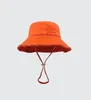 Kvinna Cap Wide Summer Le Hat Bucket Hat Bob Brim Artichaut Designer Solid Color Bucket Hats For Women and Men Classic Letters mode Många färger reser strand