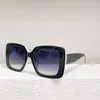 2024 Designer Fashion Nouveau designer de luxe Years NEW PLACH STAR avec personnalité Big Frame Sunglasses A87605