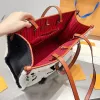 Kadın LQ El çantası Tote Çantalar Ontheo Moda Tasarımcı Alışveriş Çantası Kış Kuzu Yün Peluş Paket Crossbody Omuz Çantaları Mektup G2308054BF