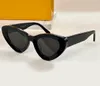 Occhiali da sole Cat Eye bianchi grigi Occhiali da sole estivi da donna gafas de sol Sonnenbrille UV400 Eye Wear con scatola