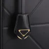 Designer de luxe Totes Sac à main en cuir avec double poignées et porte-clés intérieur Sacs à bandoulière triangulaires géométriques iconiques sac à dos Shopping Bag sacs à main 11607