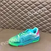 2023 nieuwe Luxe Designer Mannen Wedge Zool Kalfsleer Platform Schoenen Rubber Sneakers Mode Toevallige Schoen Blok Fluorescerend Wit Sneakers rd0632