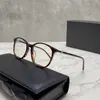 2024 occhiali da sole designer di lusso Nuovi occhiali da sole designer di lusso Pingguang Ch3282 Piatto nero Specchio a faccia semplice femmina Ins Rete Red Same Tround Eyegylass Frame