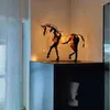 Decorações de jardim para casa decoração de estátua de cavalo de metal Adonis 3-dimensional openwork abstrato vintage desktop escritório natal
