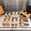 Дизайнерские соломенные ткани -тапочки бренды пляжные обувь женщин Женщины плоские слайды Дизайнерская тапочка парижские шлепанцы сандалии роскошные шине