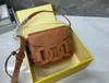 TOD KATE Umhängetasche Leder Damen Klappe Schnalle Öffnung Klassische Kameratasche Designer Metall Logo Luxus Tasche verygoodbags 92OJ #