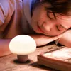 Lampor nyanser söta mini led svamp lamplig ljus magnetiska USB nattlampor trycksensor atmosfär lampa mjuk baby barn sovande säng lampa 10002 z230809