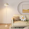 Lampadaires Nordic Warm Lighting Oriental Design Minimalist Dimmable Kawaii Lamp European Simple Lampara De Pie Room Decor