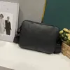 Neue männliche Briefträgertasche aus Leder, hochwertig, mit Kürbismuster, One-Shoulder-Aktentasche, klassische Mode, europäischer und N-Stil, Größe 23–18–7 cm, M22482