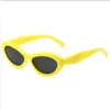 Lunettes de soleil de créateur Lunettes de soleil pour femme Lunettes de soleil de plage à petit cadre Triangle Signature Lunettes de soleil de haute qualité 17 OptionsP26ZS