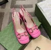 Italien Damen Sandale mit Chumky-Absatz, ineinandergreifende, hochwertige Leder-Hausschuhe, Slides, Sandale, Kalbsleder, sexy Flats, Damenmode, Ausschnitt, Schuhe, Box