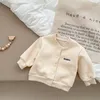 Vestes Automne Hiver Bébé Manteau Polaire Brodé Lettres Infant Cardigan Sweat Chaud Enfants Veste Coréenne Toddler Filles Garçons Vêtements R230805