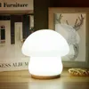 Lampes Abat-jour Lampes Abat-jour Champignon Veilleuse LED Silicone Capteur Tactile Batterie Lampe Salon Chambre Décor Bébé Chevet Décoration Lampes 230602 Z230805