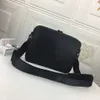 Borsa a tracolla di lusso di marca da uomo di design classico Set da 2 pezzi Multi colore Moda Alta qualità portatile aaaa hh80669169443