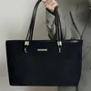 Neue Blumen-Prinzessin-Premium-Tasche, individuelle Original-Einkaufstasche, Nischentasche, Pendler-Schultertasche mit großem Fassungsvermögen