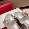 2024 Neue Hausschuhe Designer Sandalen Strandrutschen Reisespiegel Qualität Slipper flache Frau Mode im Freien Komfort Freizeitschuh Gummi Leder Slide Sommersandale