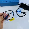 2023 Nieuwe luxe designer zonnebril nieuwe gg0459 platte lens heeft een onregelmatig montuur en is populair. Het effen gezicht kan worden gecombineerd met een bijziend bijtje