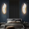 Wall Lamp Modern Luxury Feather Nordic Led Resin Lights For Living Room Sconces Bedside Indoor Home Art Decor Lighting