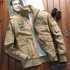 Jaquetas masculinas estilo militar primavera e outono jaqueta bombardeiro solta lavada agasalho masculino gola alta personalidade distintivo com zíper casaco tops