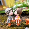 Garden Decorations Sweety Cute Lovers Couple Chair Boy Girl Figurines Miniatures Fairy Gnome Moss Valentine's Day Gift Resin Crafts