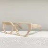 2024 Designer Moda Novo designer de luxo Os óculos de sol da família P Family Celebrity com as mesmas insetos artísticos de óculos de tendência feminina SPR 18W-V