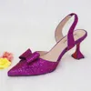Sandały przyjazdy specjalne projekty fioletowy kolor afrykańskie buty i zestawy worków spiczaste palety na przyjęcie weselne 230804