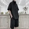 Herren-Trainingsanzüge, zweiteilige Sets, Herren-T-Shirts mit Stehkragen, Shorts, lockere M-3XL-Sommerkleidung, minimalistische koreanische trendige Vintage-Designer-Teenager