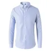 Chemises décontractées pour hommes 2023 à manches longues bleu blanc rayé chemise robe mode coupe standard boutonné chemisier