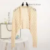 Halsdukar Autumn Summer Hollow Out Knitting Cotton Shawl for Woman Muslim Solid Color Scarf Elegant Ladies Casual Stole Poncho 45 35cm