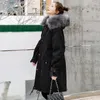 Damen-Daunen-lange rote elegante trendige Parkas mit Plüschfutter, großer warmer Kunstpelzkragen, Oberbekleidung, koreanischer solider Streetwear-Mantel, Gürtel-Design-Mäntel