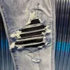 Ropa de diseñador Amires Jeans Pantalones de mezclilla Amies Lavado Dañado Cepillado con revestimiento Sier Black Combination Leather Blue Jeans Slim Fit80