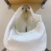 Vender bolso de diseñador tejido Bolso de mano de gran capacidad Bolso de diseñador con asa de nudo para mujer Bolsos de hobo suaves casuales para mujer Marca de calidad Bolso de lujo Cartera 0615