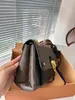 2023 Ny präglad tryckdesignväska Fashion Women Chain Bag Crossbody Väskor Koppling Handväska Lyxvarumärke Messenger Package M44550