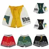 2023 Nuovi pantaloncini firmati Rhude Summer Fashion Beach Pantaloncini da uomo Uomo Street Wear di alta qualità Pantaloni rossi blu neri RH Court Sweat Bottoms yh9