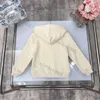 23 Dzieci Koszulki z kapturem z kapturem T-shirty Letter Cute Casual Tee Boy Baby Teen Ubranie jesienne długie rękawie dziewczyna wielokolorowa Tops Dzieci Ubranie Luksusowe marka krótkie rękawy