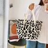 نمط الفهد الوردي الكتف من القماش الكبير سعة واحدة دلو يد حقيبة يد 2023 جديدة غير رسمية bagstylishhandbagsstorestylishhandbagsstore