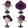 Basker gyllene metall ringdekor jazz hatt för kvinnor elegant kände retro fedora klassisk trilby brittisk platt rim klänning män