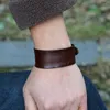 Bangle äkta läder manschettbrett armband enkel stil rep armband brun svart för män mode kohude armband unisex smycken gåva