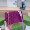 Kadın Moda Tasarımcı Çanta Düz Renk Çizgili Omuz Çantaları PU Mektup Crossbody Çanta Kayışı Zincir Çantalar 7 Renk Çok Fırsat Kullanım
