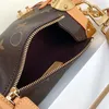 Sac de créateur de mode pour femmes sac à bandoulière classique Presbyched sac à bandoulière en cuir tempérament sac fourre-tout imprimé en cuir # 46815