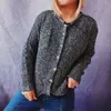 Chandails pour femmes 2023 personnalisé couleur unie trou creux simple boutonnage frisé tricoté col rond à manches longues pull Cardigan pull