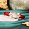 Armbanduhren 2023 Luxus Grüne Uhren Frauen Qualitäten Diamant Verzierte Quarzuhr Damen Leder Elegante Montre Femme