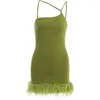 Abiti casual Sexy Verde Corto Cocktail Crepe Piuma Una striscia Spalla Mini abito Backless Prom Abiti da ritorno a casa Clubwear