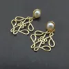 Kolczyki dla kobiet projektant biżuterii Pearl luksus Orecchini Złote środa para prezentów jubilery gęste oblubienica Earing CHD2308079 CAPSMMENS